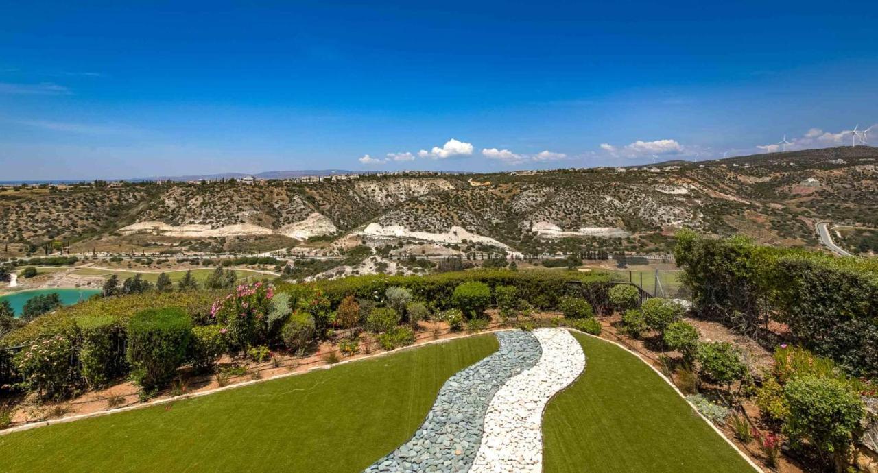Fantastic Junior Villa Cz02 Salamis With Gorgeous Views, Aphrodite Hills Kouklia Buitenkant foto