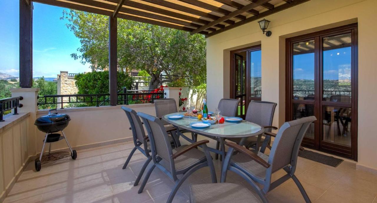 Fantastic Junior Villa Cz02 Salamis With Gorgeous Views, Aphrodite Hills Kouklia Buitenkant foto