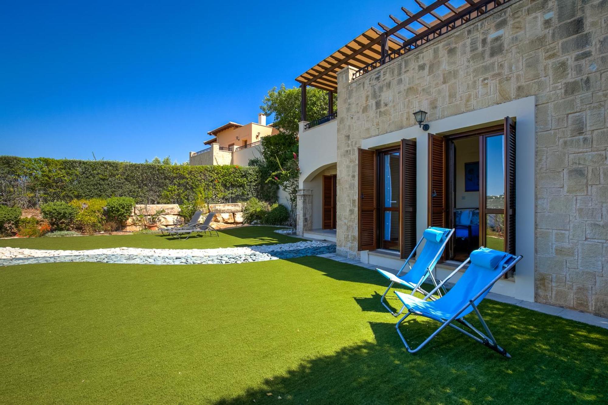 Fantastic Junior Villa Cz02 Salamis With Gorgeous Views, Aphrodite Hills Kouklia Buitenkant foto