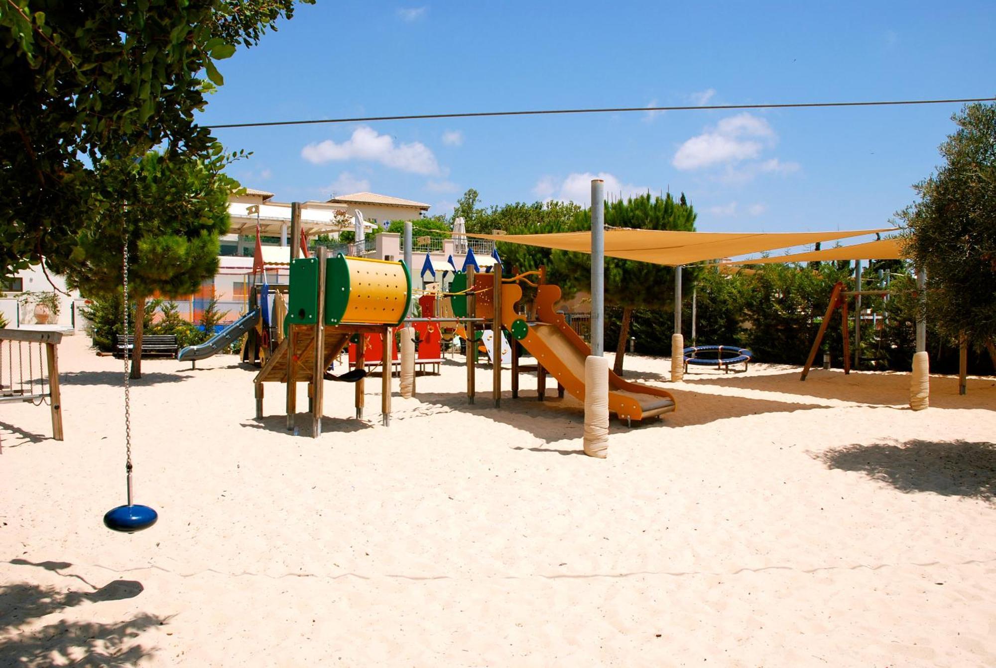 Fantastic Junior Villa Cz02 Salamis With Gorgeous Views, Aphrodite Hills Kouklia Buitenkant foto